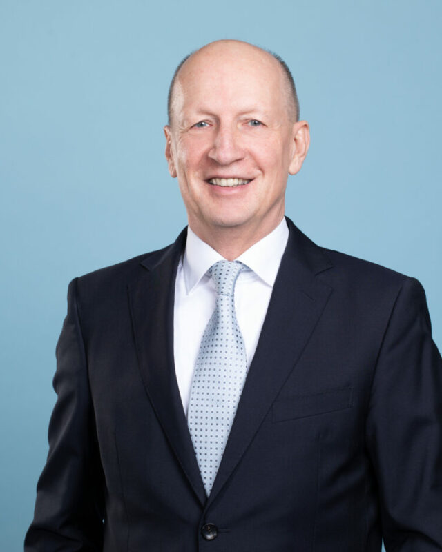 Rolf Kutos, Dr. iur